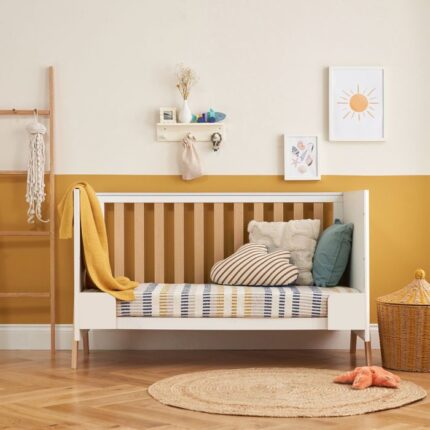Tutti Bambini Fuori Cot Bed White/Light Oak – Cots & Cot Beds - Baby Travel