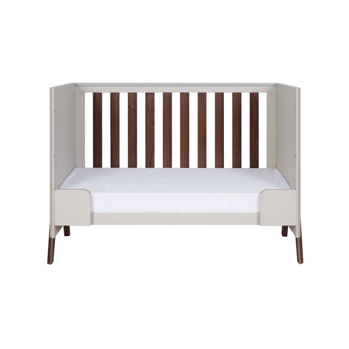 Tutti Bambini Fuori Mini Cot Bed Warm Walnut/White Sand – Cots & Cot Beds - Baby Travel Tutti Bambini Fuori Mini Cot Bed Warm Walnut/White Sand - Cots & Cot Beds - Image 7