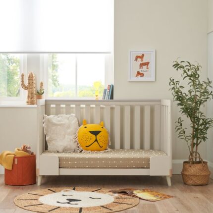 Tutti Bambini Hygge Mini Cot Bed Light Oak/White Sand – Cots & Cot Beds - Baby Travel