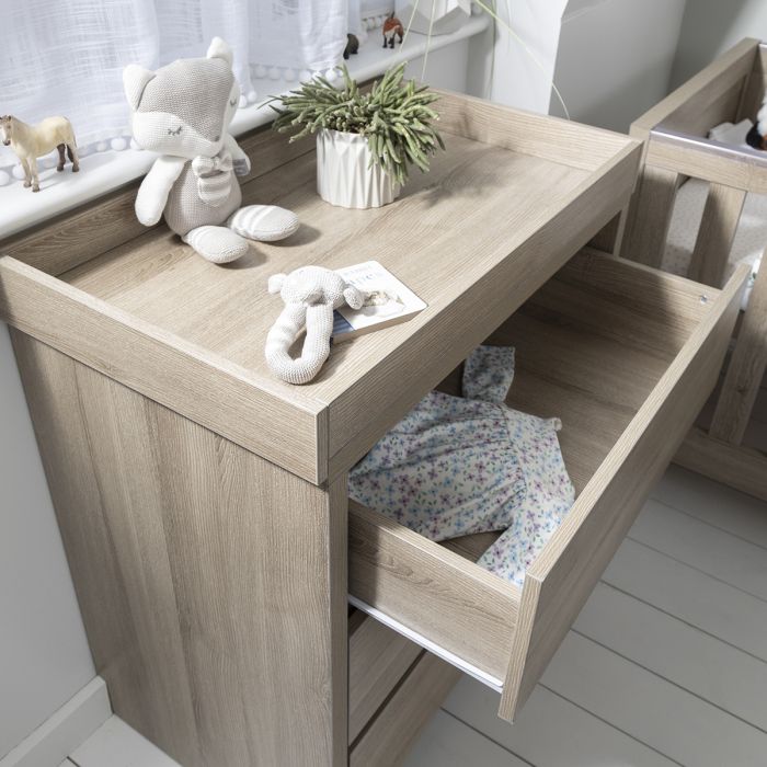 Tutti Bambini Modena Changing Unit Oak – Nursery Drawers - Baby Travel Tutti Bambini Modena Changing Unit Oak - Nursery Drawers - Image 2
