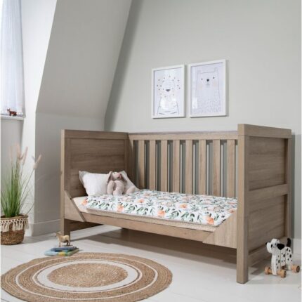 Tutti Bambini Modena Cot Bed Oak – Cots & Cot Beds - Baby Travel