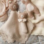 Avery Row Cuddle Cloth - Brown Bear