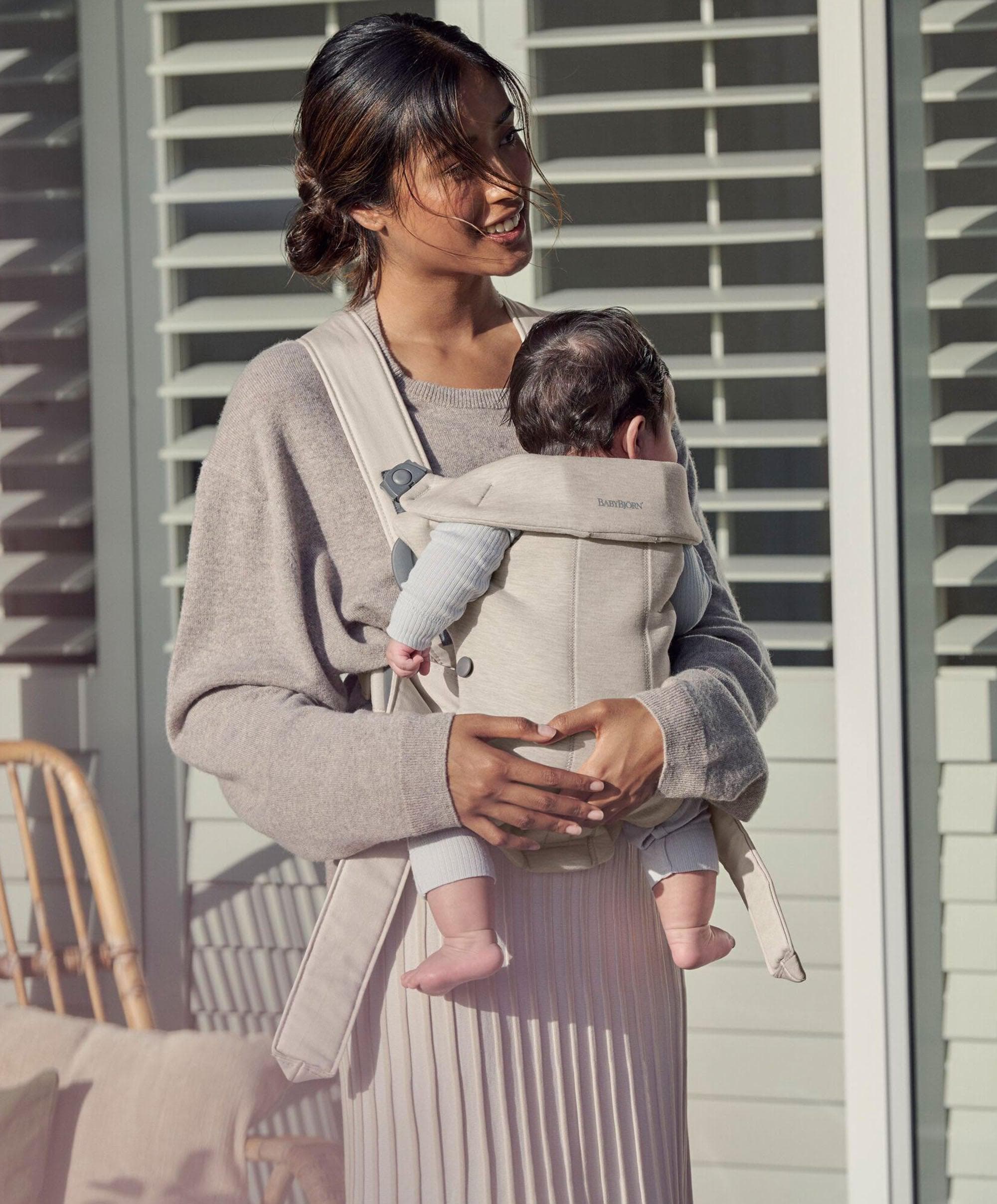 BabyBjörn Baby Carrier Mini – Light Beige - Baby Travel BabyBjörn Baby Carrier Mini - Light Beige