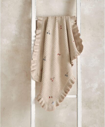 Knitted Blanket - Berry Frill