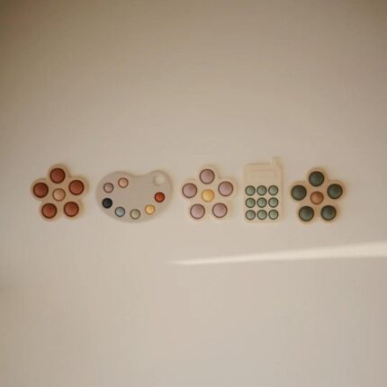 Mushie Paint Palette Press Toy - Multi