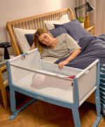 SnuzPod Studio Bedside Crib – Santorini Sky Blue