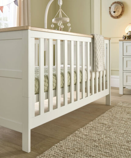 Wedmore Cotbed - White/Oak